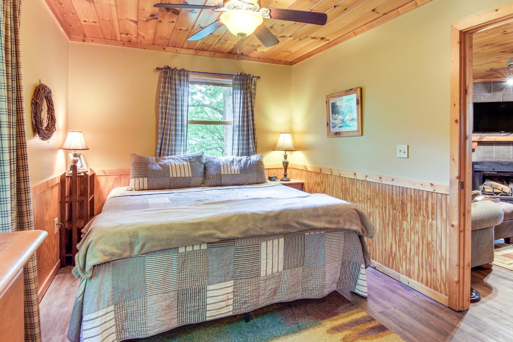 Charming Fox Den Cabin In Whittier With Hot Tub! ภายนอก รูปภาพ