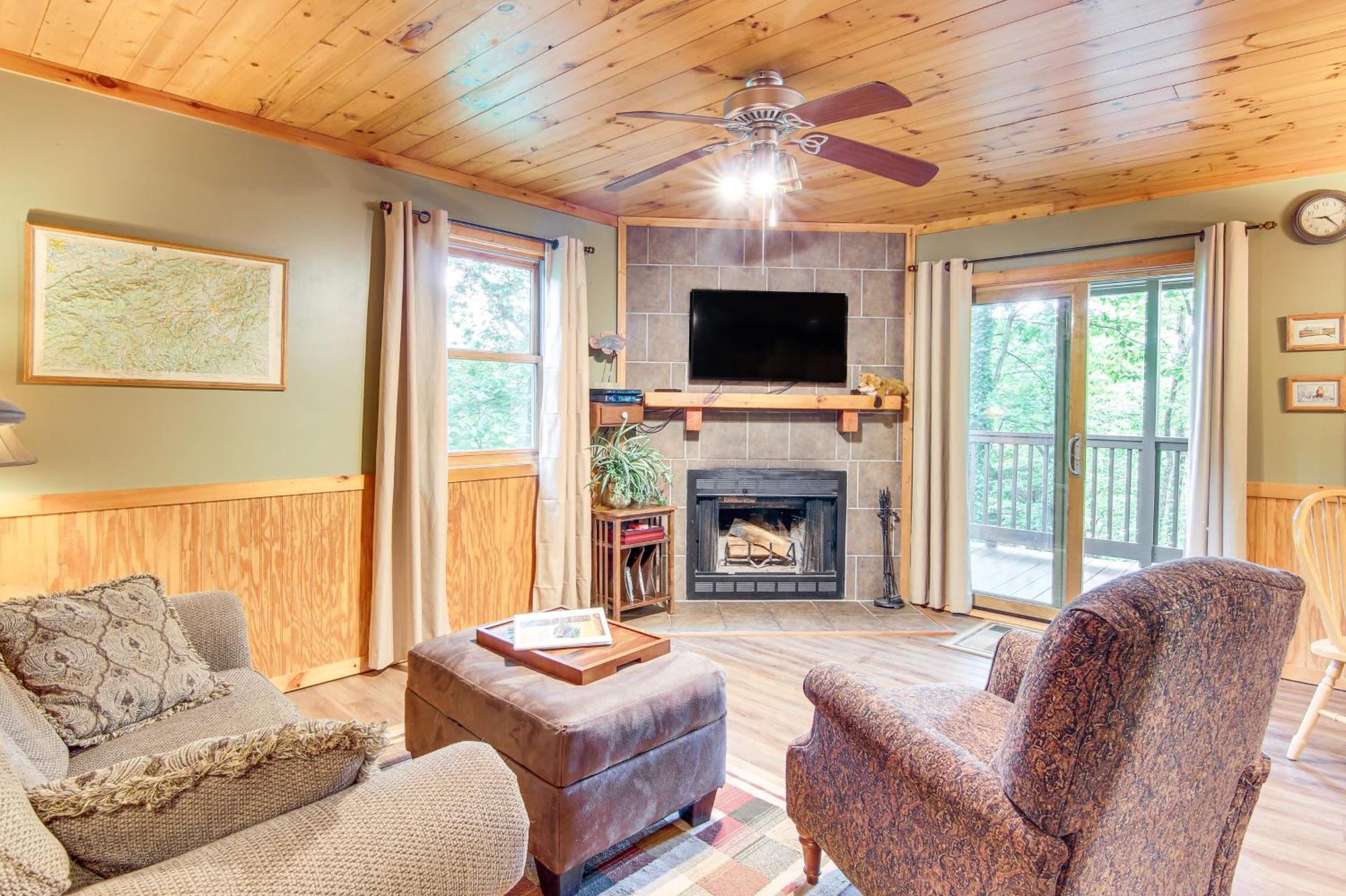 Charming Fox Den Cabin In Whittier With Hot Tub! ภายนอก รูปภาพ
